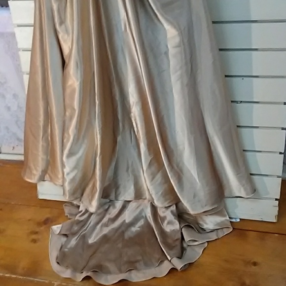 Gold beaded formal dress with fishtail backing - Picture 3 of 7